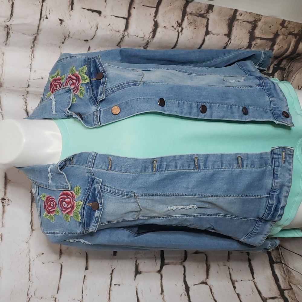ODM Embroidered Denim Jacket sz 2x runs small